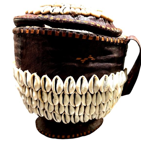 Antique African Tribal Art Hausa Cowrie Shell Hand Basket 8" Leather Handle Trim - Picture 10 of 12